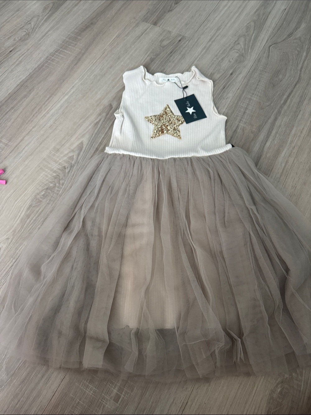 Girls White Ribbed Bodice Dress with Taupe Tulle Skirt and Gold Star
